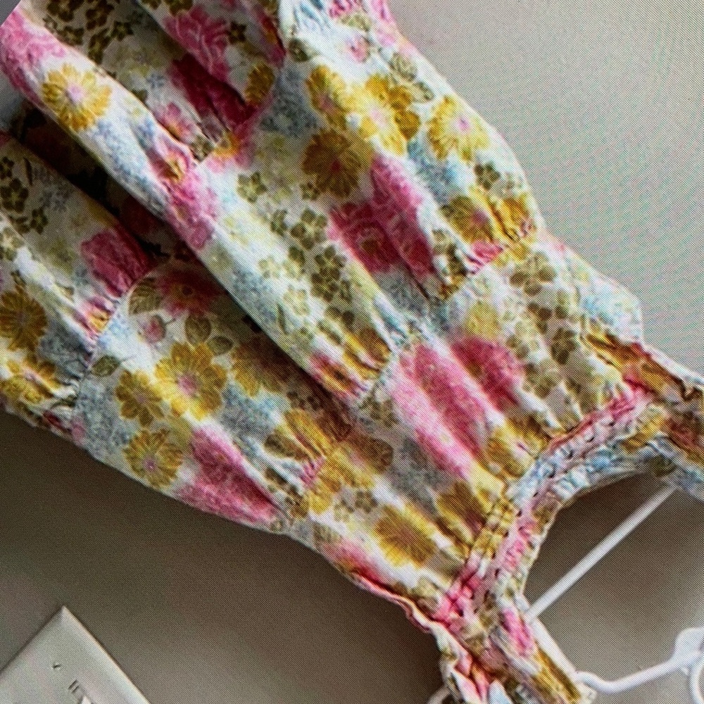 Perfect floral for summer print blouse